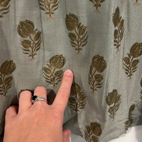 MAX Women’s Small Floral Tunic Blouse Green Gold 3/4 Sleeve Button Placket - Picture 6 of 8